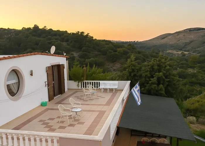 Casa Maria Tsampika-spacious With 2 Bathrooms & Free Parking