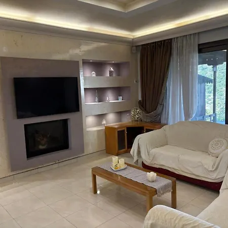 Willa Casa Maria Tsampika-spacious With 2 Bathrooms & Free Parking *