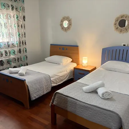 Casa Maria Tsampika-spacious With 2 Bathrooms & Free Parking *