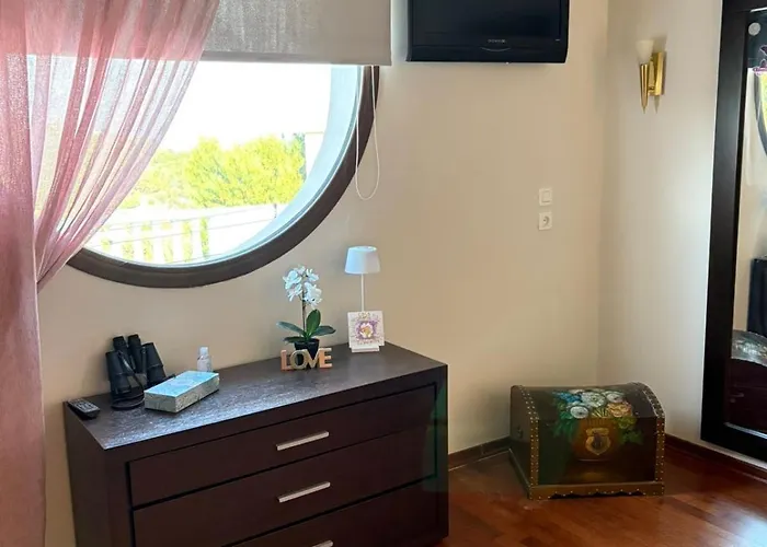 Vilă Casa Maria Tsampika-spacious With 2 Bathrooms & Free Parking