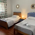 Casa Maria Tsampika-spacious With 2 Bathrooms & Free Parking *
