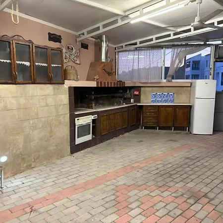 Casa Maria Tsampika-spacious With 2 Bathrooms & Free Parking فيلة Psinthos